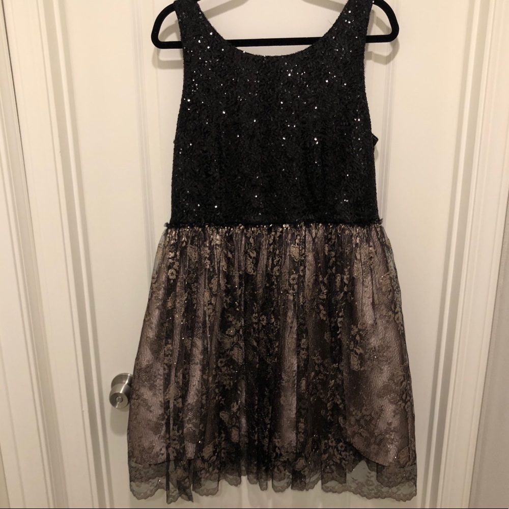 Beautiful Sparkly Dress ✨